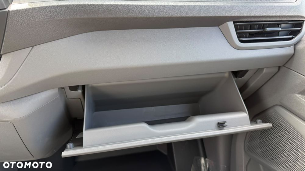 Volkswagen Transporter Skrzyniowy z podwójną kabiną - 28