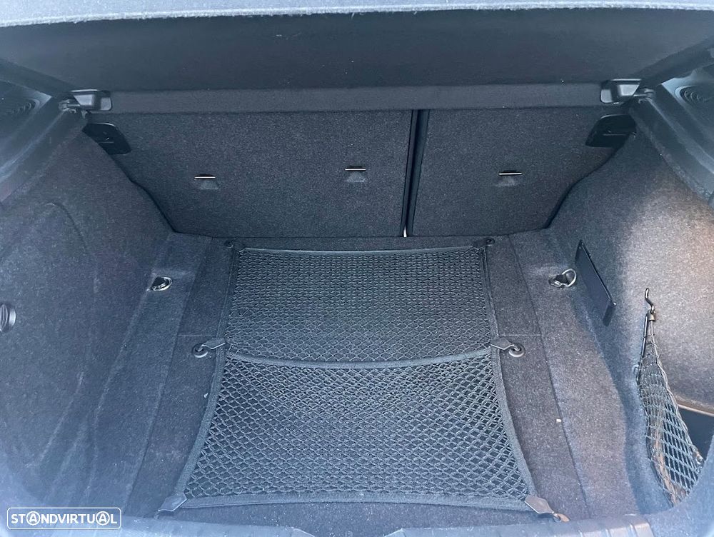 BMW 116 d Sport Line - 22