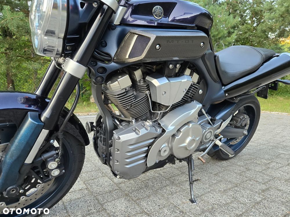 Yamaha MT - 22
