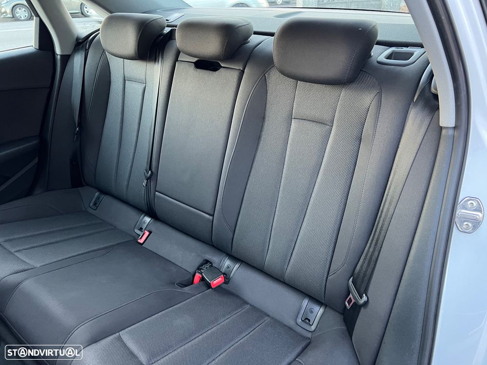 Audi A4 35 TDI Sport S tronic - 10