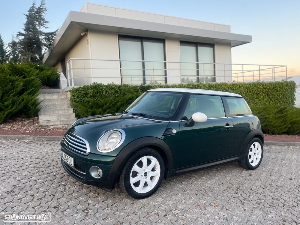 MINI 3 Portas Cooper D - 1