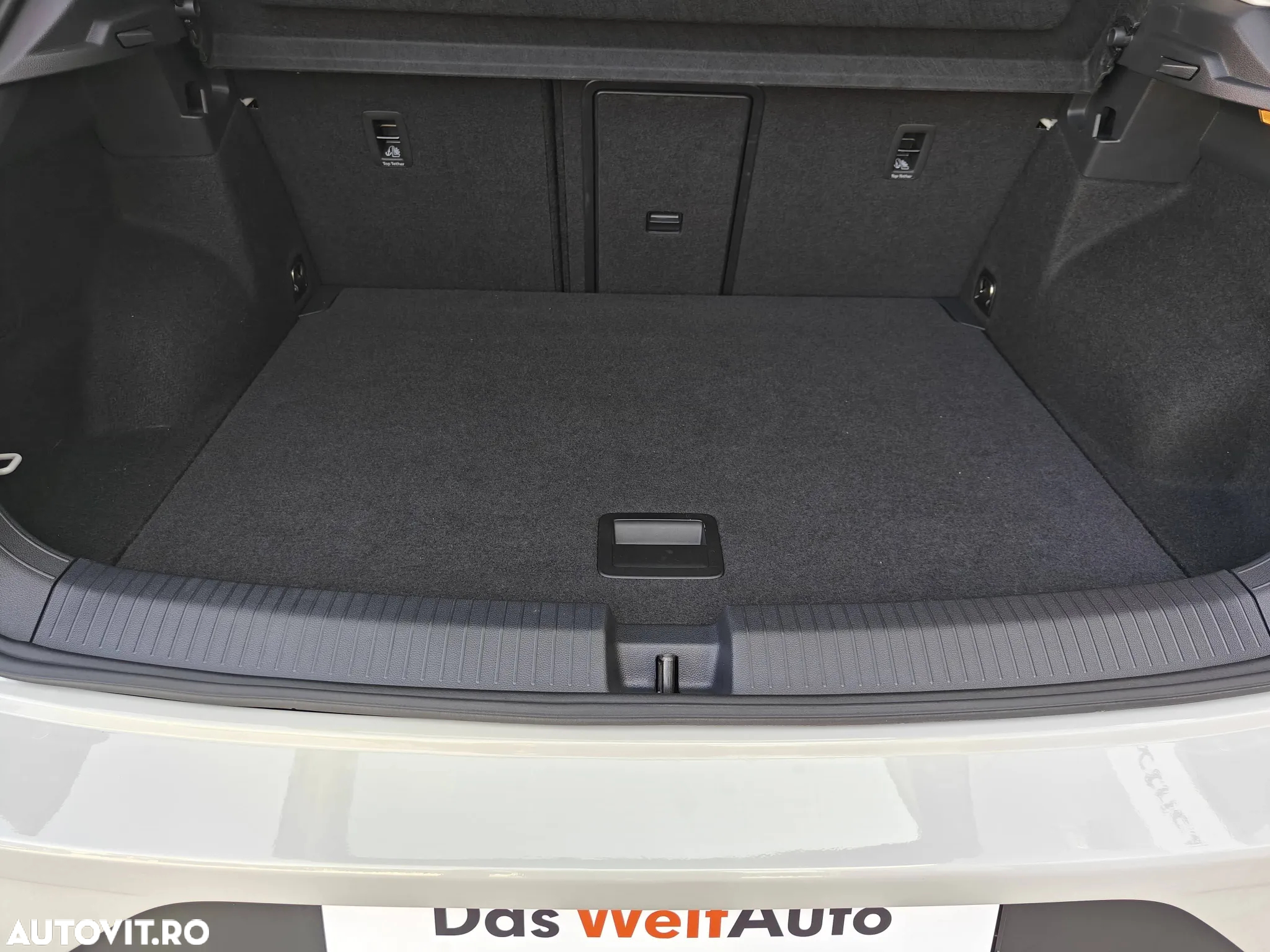 Volkswagen T-ROC 1.5 TSI DSG Life - 18