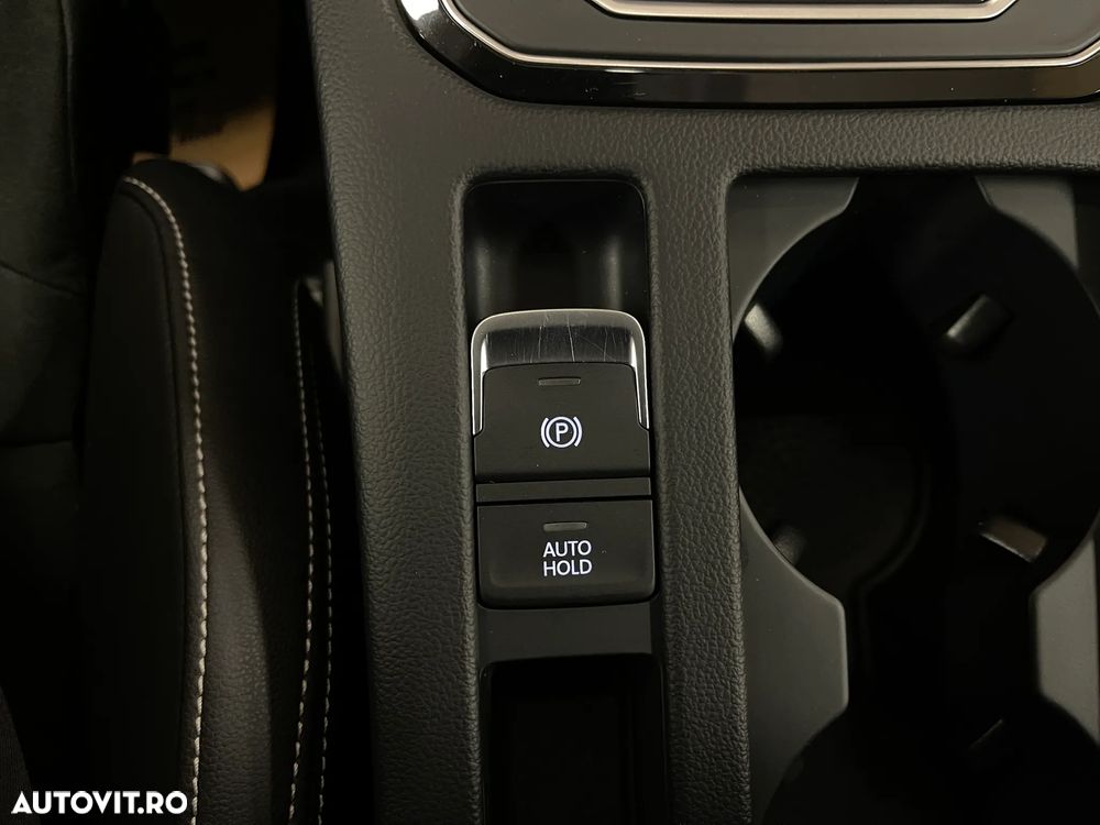 Volkswagen Passat 2.0 TDI DSG Highline - 26