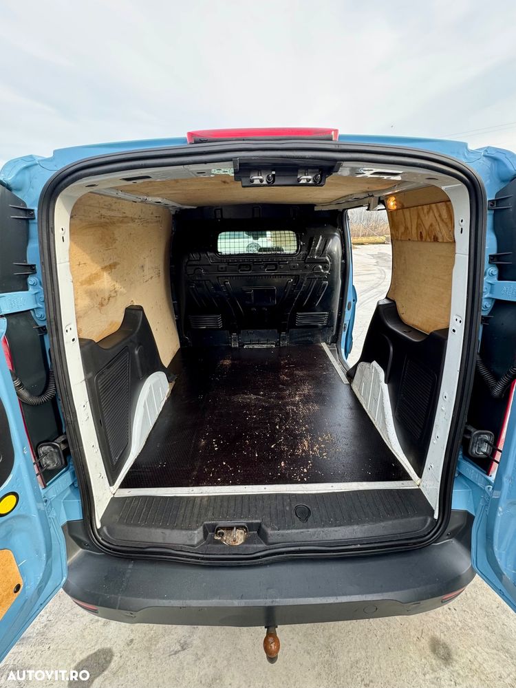 Ford Transit Connect - 8
