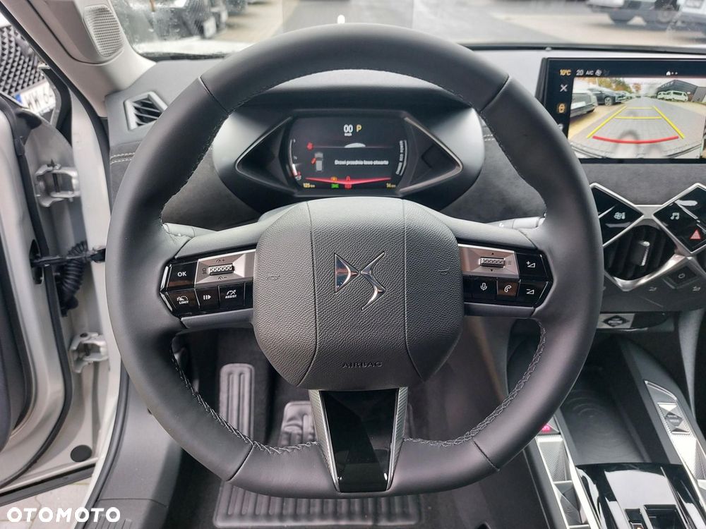 DS Automobiles DS 3 Crossback mHEV Étoile e-DCS6 - 14