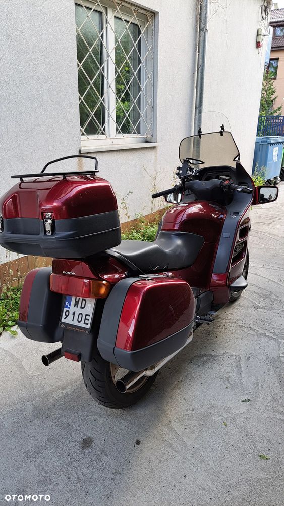 Honda ST - 4