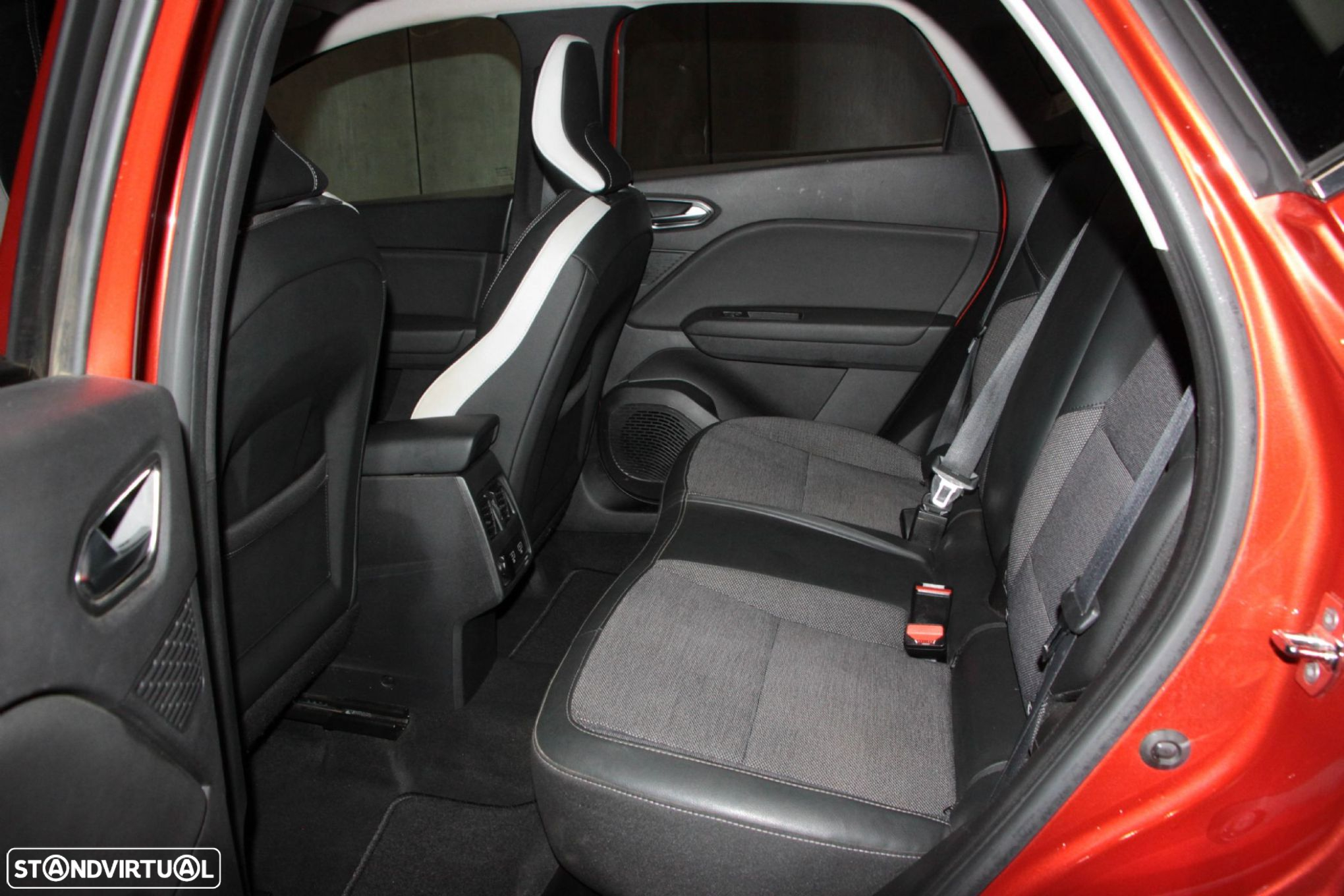 Renault Captur 1.0 TCe Exclusive - 22