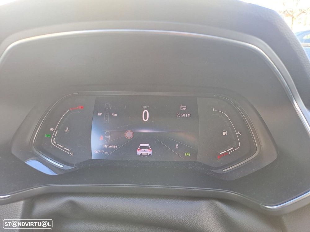 Renault Captur 1.0 TCe Techno Bi-Fuel - 19