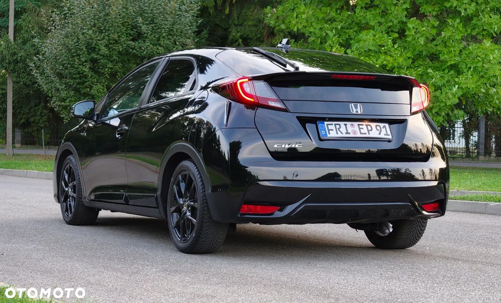 Honda Civic 1.8 i-VTEC Sport Black Edition - 11