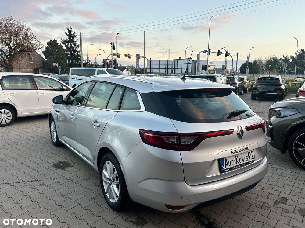 Renault Megane 1.5 dCi Dynamique EDC - 9