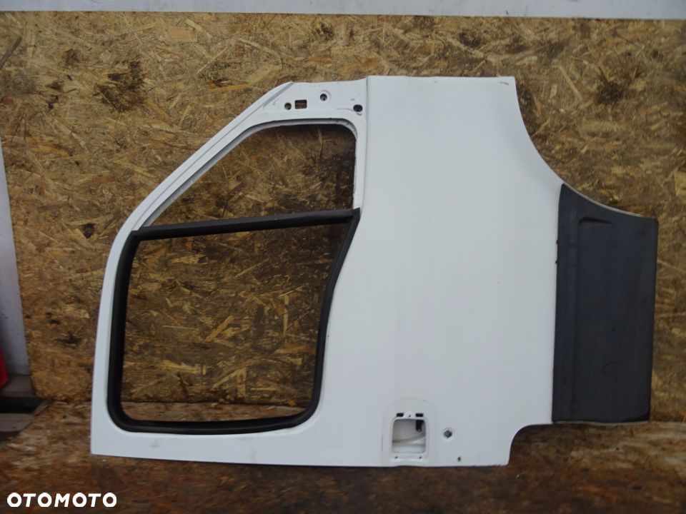 DRZWI PRAWY PRZÓD PRZEDNIE IVECO DAILY III 3.0HPI - 1