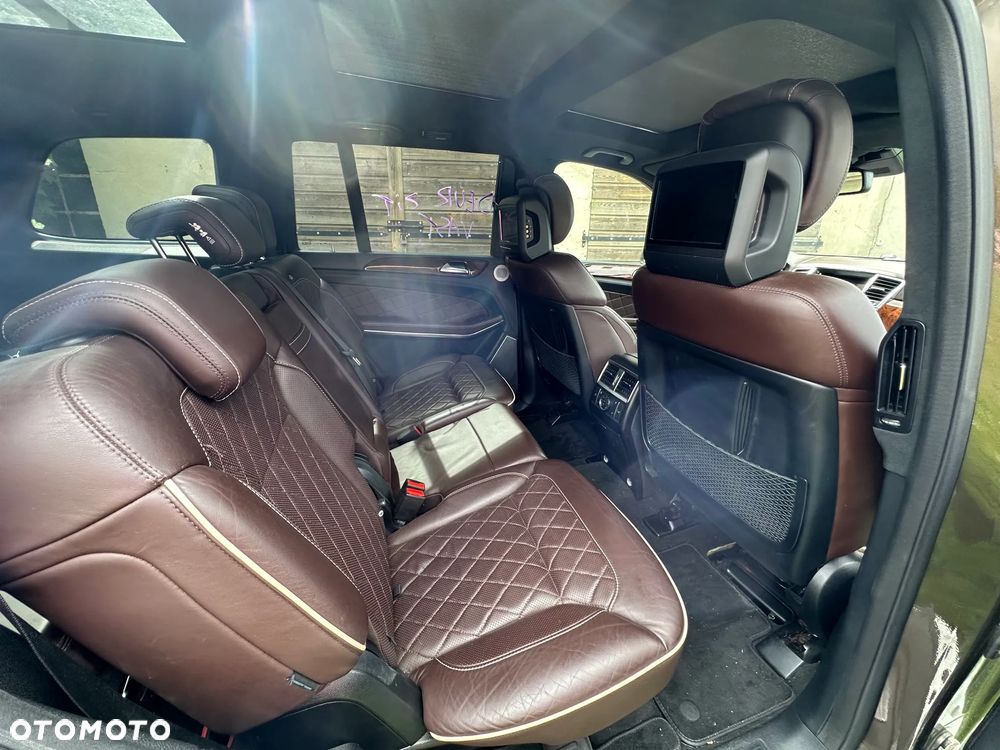 Mercedes-Benz GL 500 4-Matic - 11