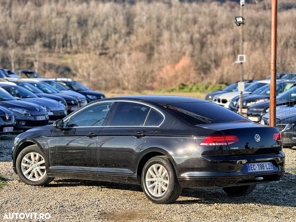 Volkswagen Passat Variant 1.6 TDI (BlueMotion Technology) Comfortline - 4