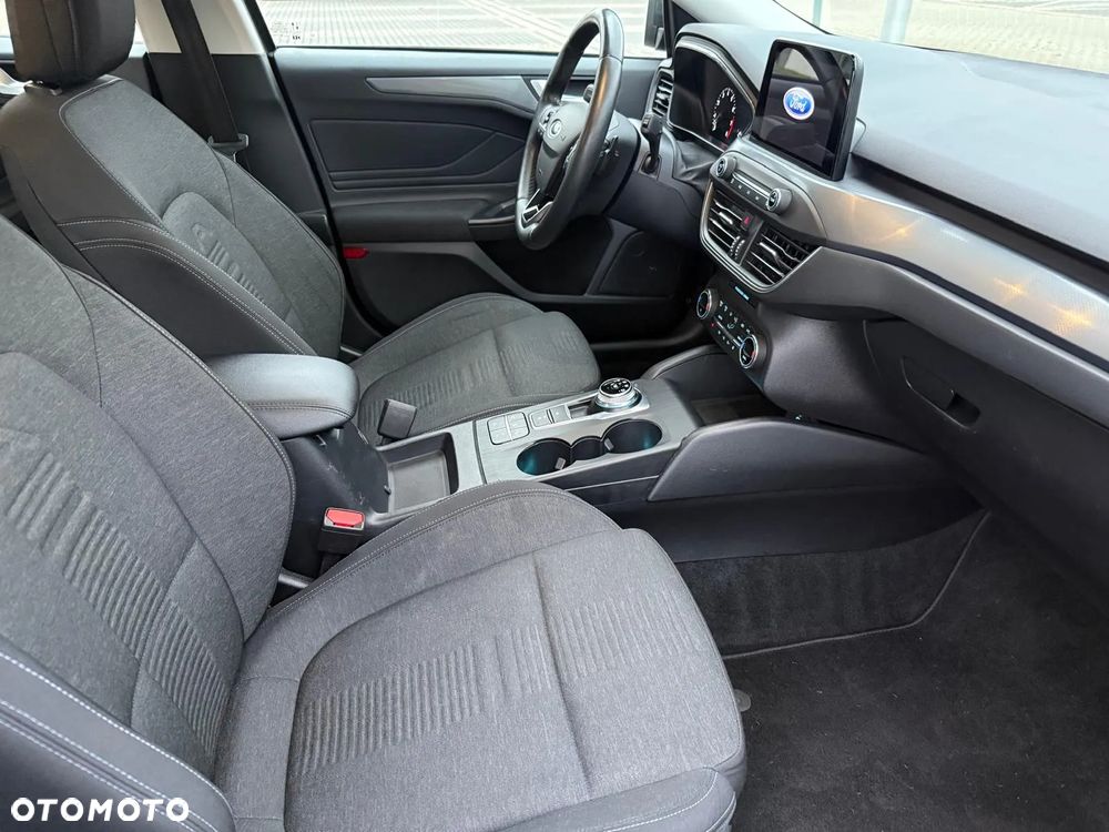 Ford Focus 1.0 EcoBoost Active - 23