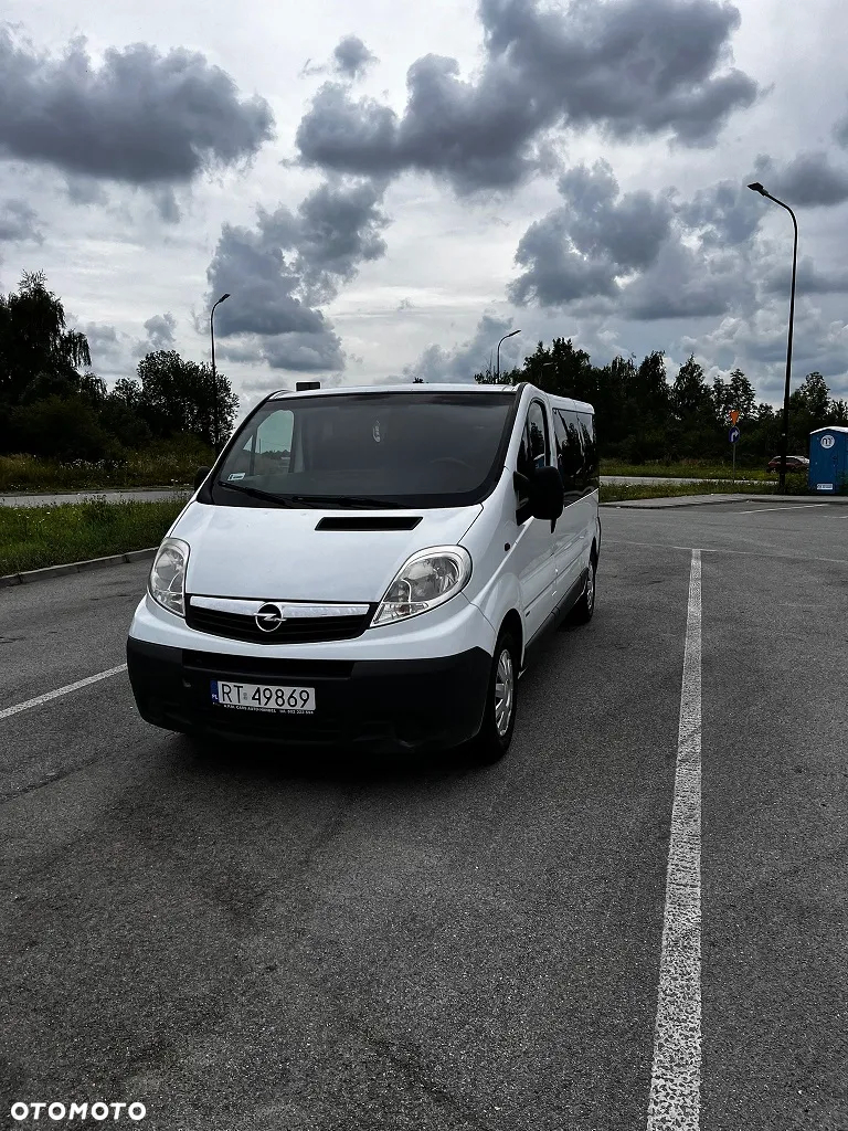 Opel Vivaro L2H1 2.9t - 4