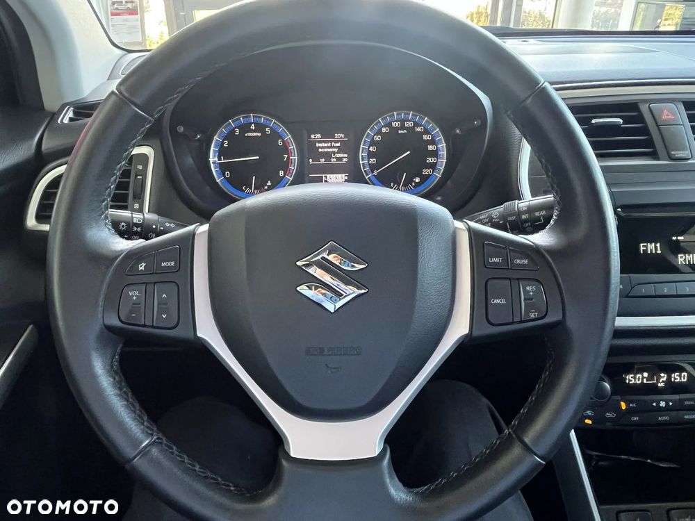 Suzuki SX4 - 10