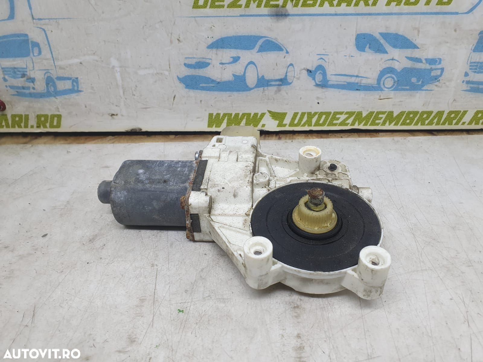 Motoras macara stanga fata 6927027 BMW Seria 3 E90 [2004 - 2010] - 2
