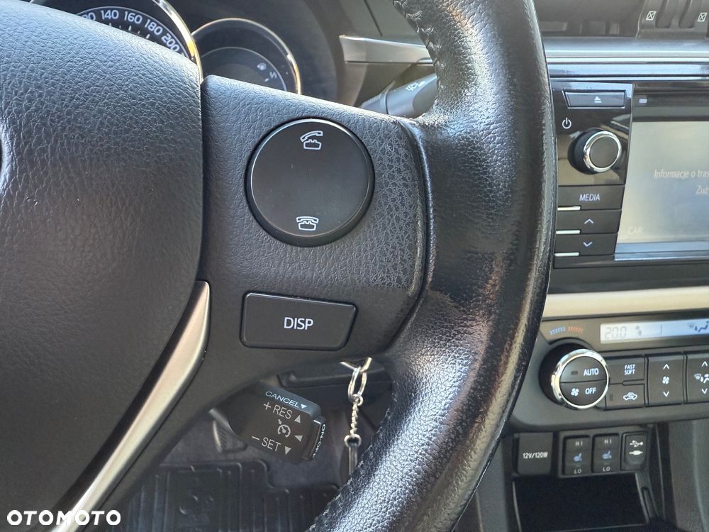 Toyota Corolla 1.6 Premium - 24