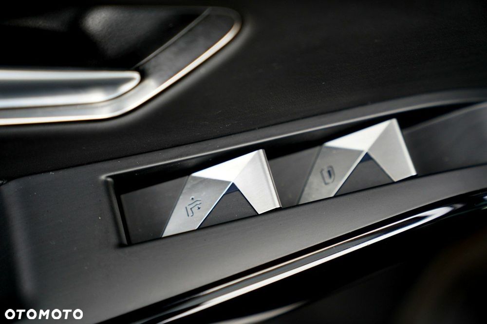 DS Automobiles DS 7 Crossback - 23