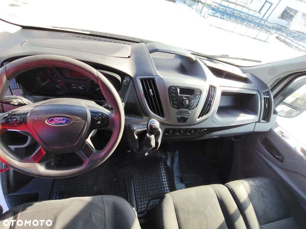 Ford Transit - 9