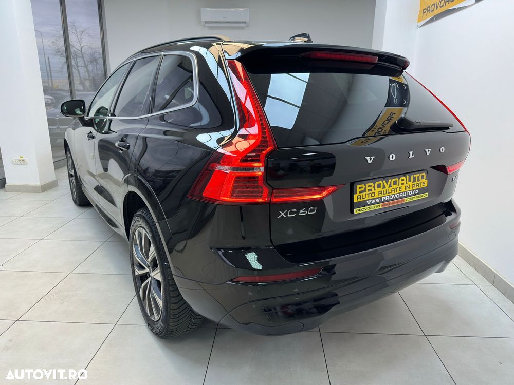 Volvo XC 60 B4 D AWD Geartronic Momentum Pro - 3