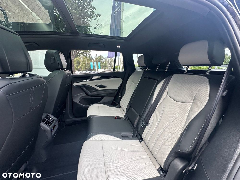 Volkswagen Tayron 2.0 TDI SCR Elegance DSG - 24