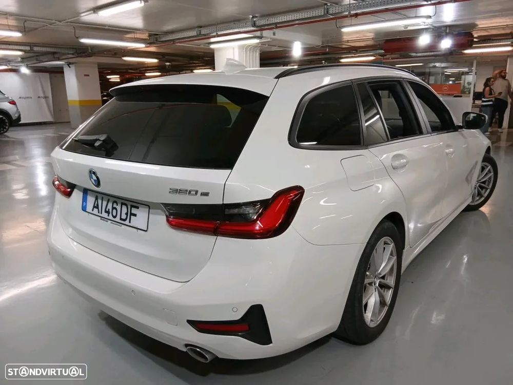 BMW 330 e Touring Corporate Edition Auto - 3
