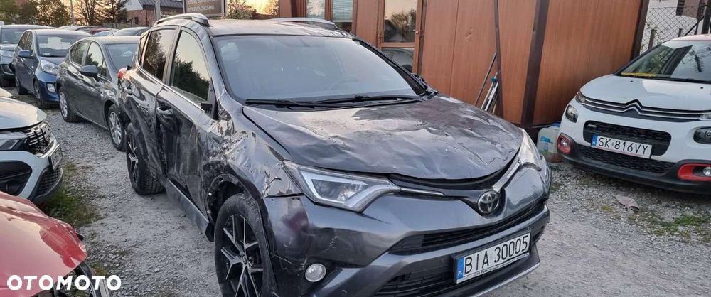Toyota RAV4 - 3