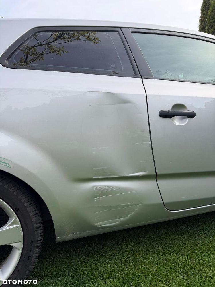 Kia Ceed 1.4 L - 9