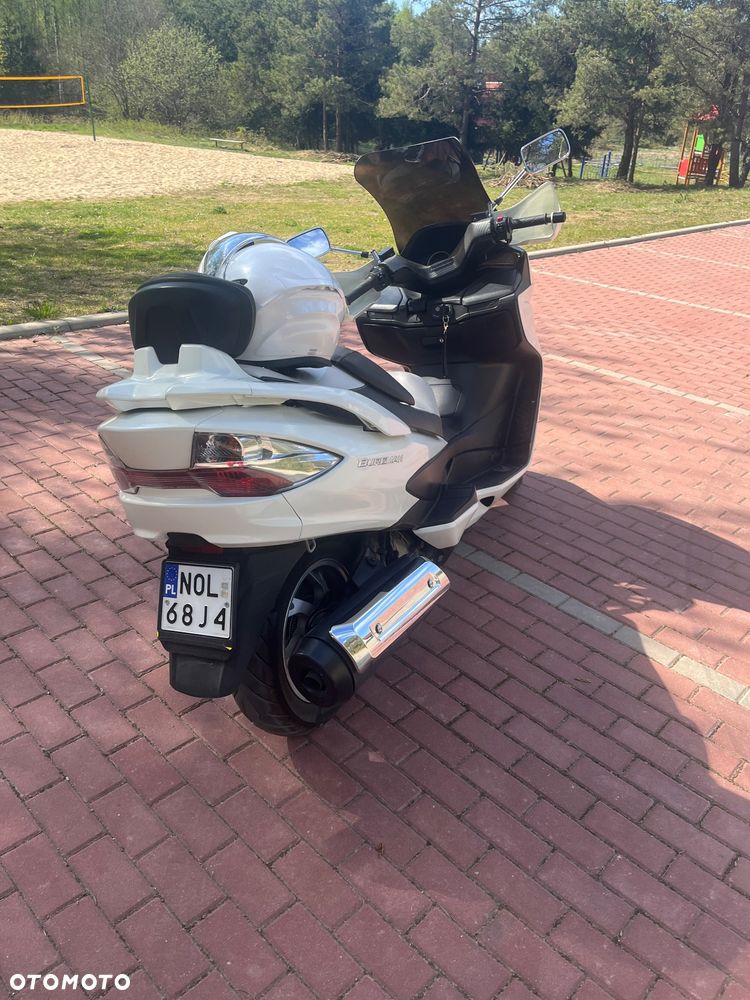 Suzuki Burgman - 5