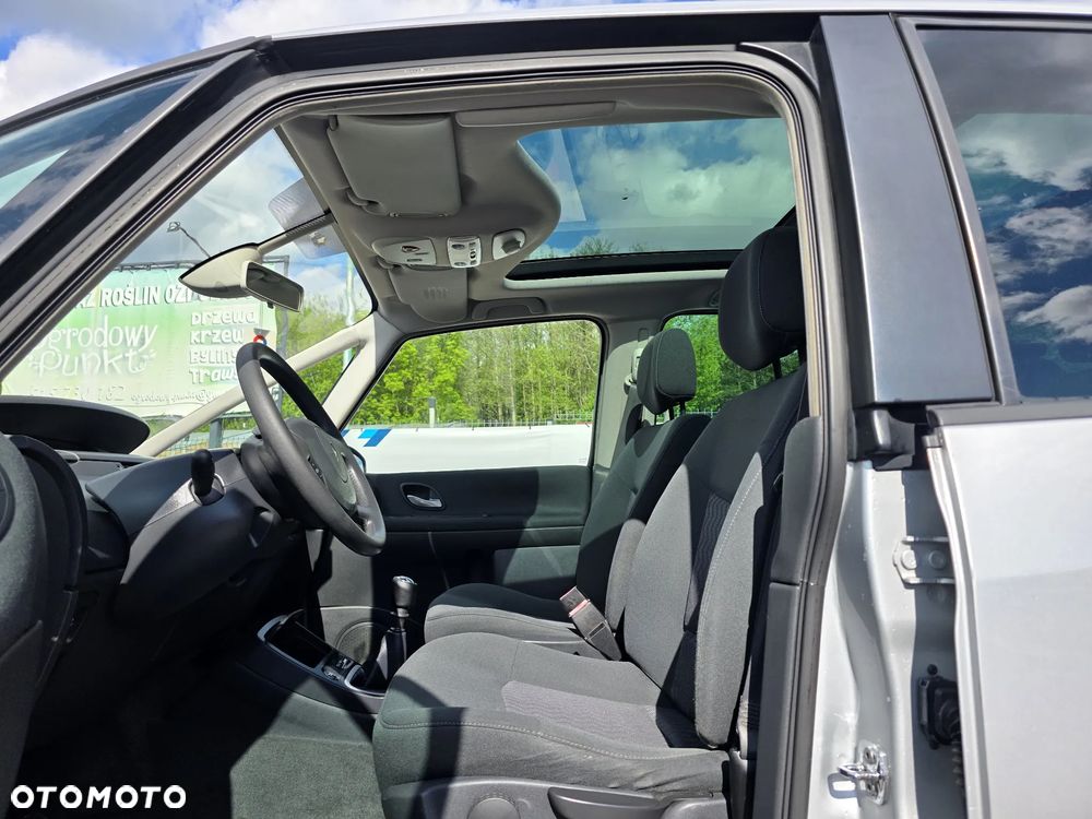 Renault Grand Espace 2.0 Dynamique - 11