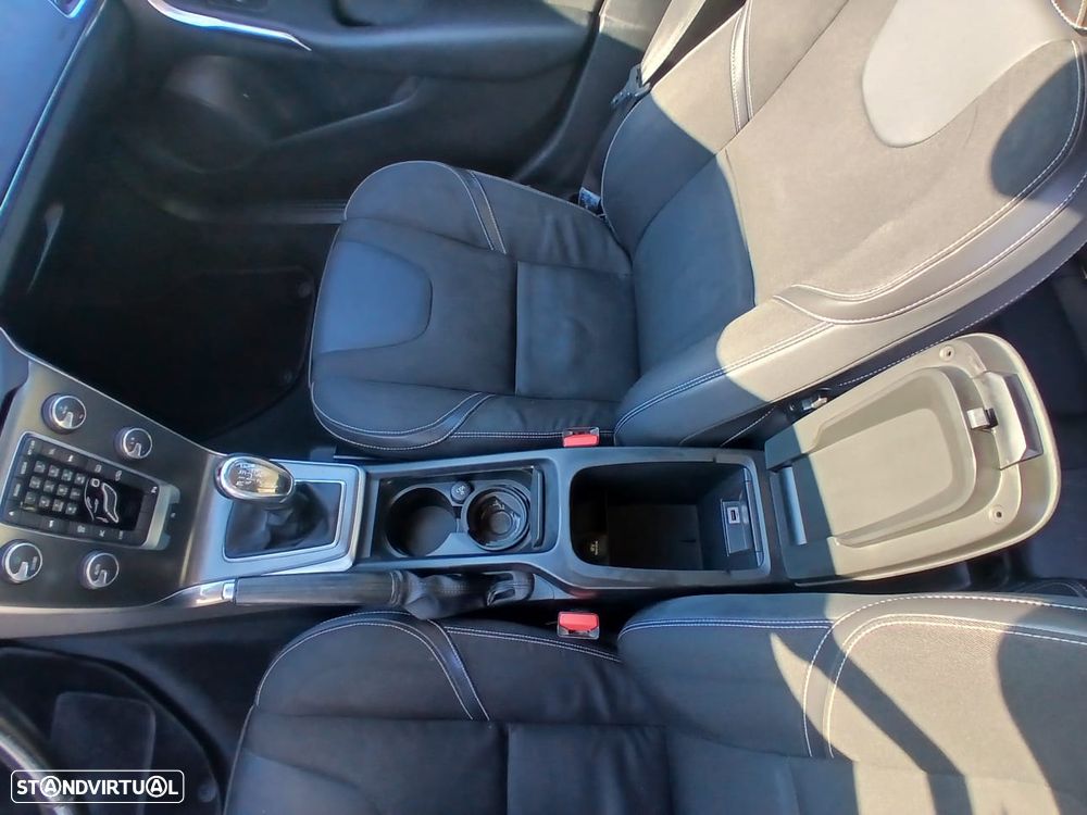 Volvo V40 1.6 D2 Eco Momentum - 6
