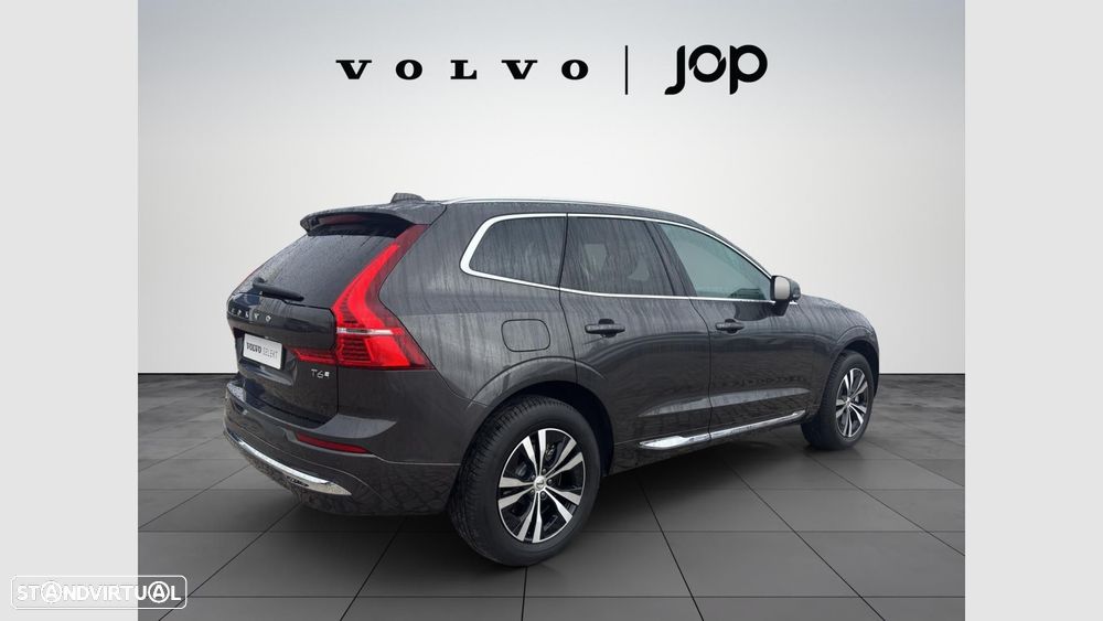 Volvo XC 60 2.0 T6 PHEV Core AWD — fotografia 6