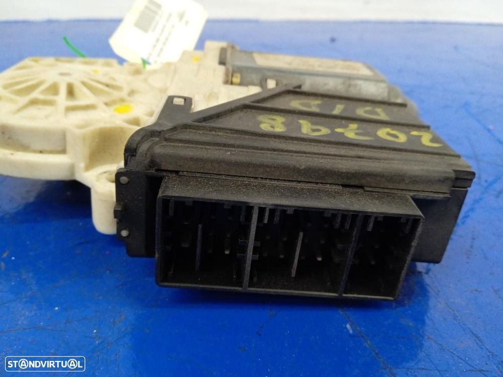 MOTOR ELEVADOR DE VIDRO FRONTAL DIREITO SEAT CORDOBA 2002 -6Q2959801A - 2