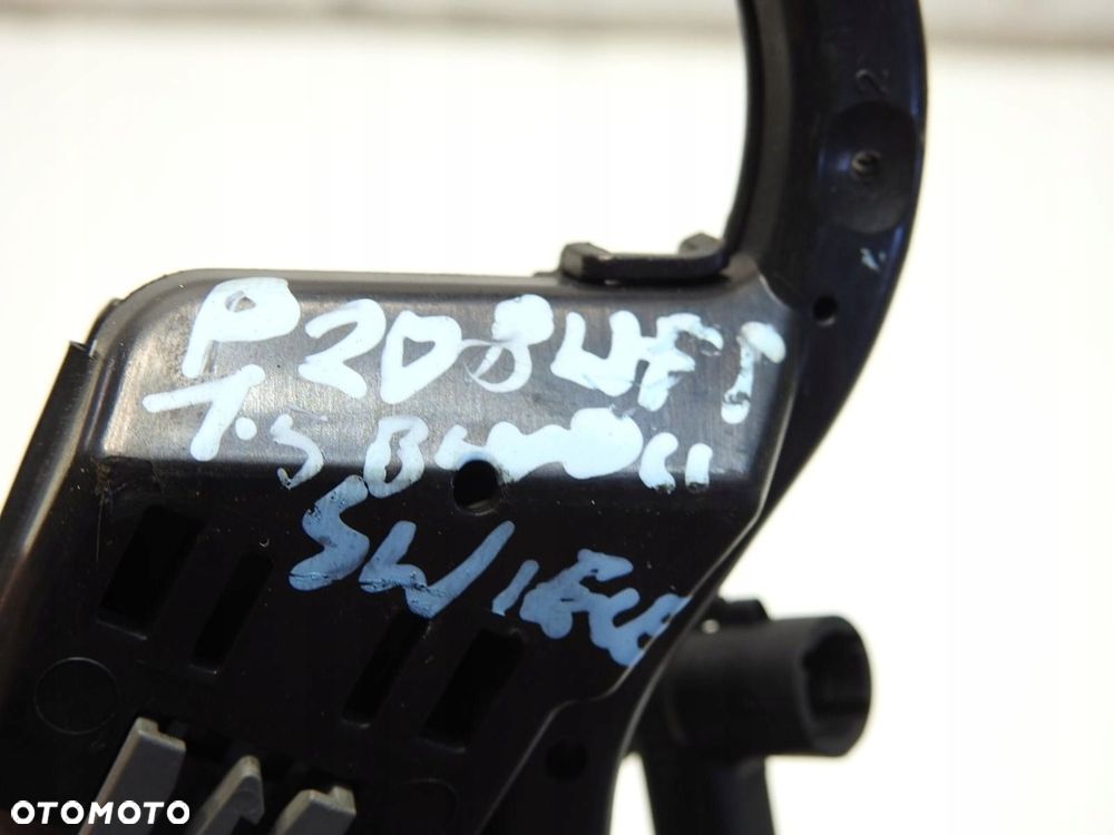 LISTWA ŚWIEC ŻAROWYCH PEUGEOT 208 1.5 BLUE HDI 9814793180 - 2