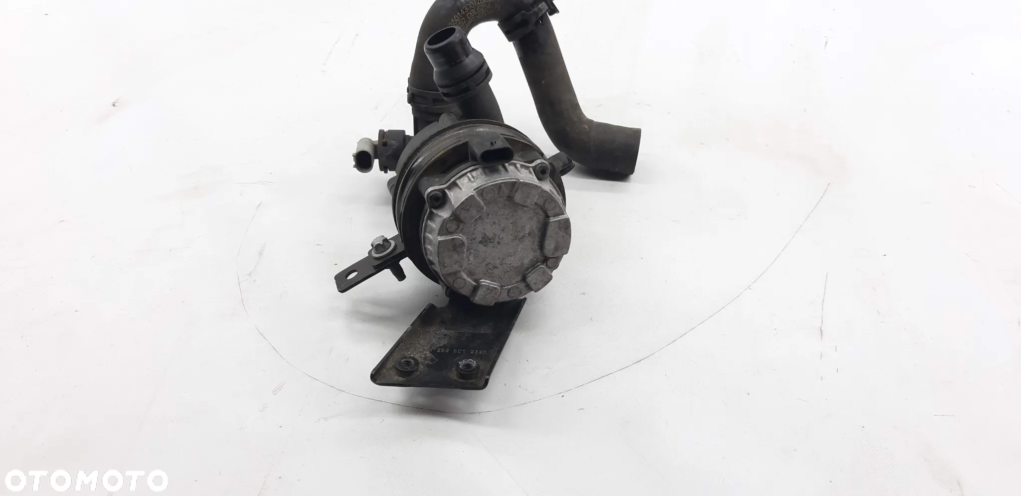 Dodatkowa pompa wody A0005002686 Mercedes W213 3.5CGi 2017r kombi 4Matic - 4