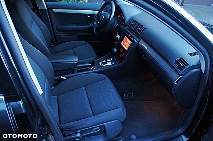 Audi A4 Avant 2.0 T FSI quattro tiptronic - 22