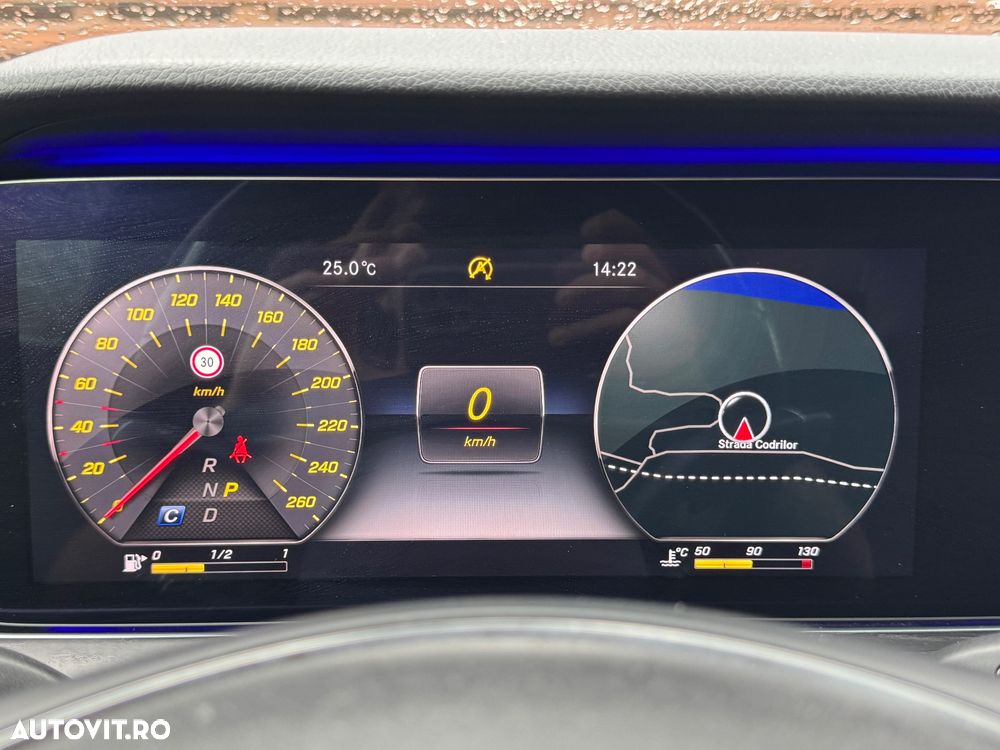 Mercedes-Benz E 220 d 4Matic 9G-TRONIC Avantgarde - 15