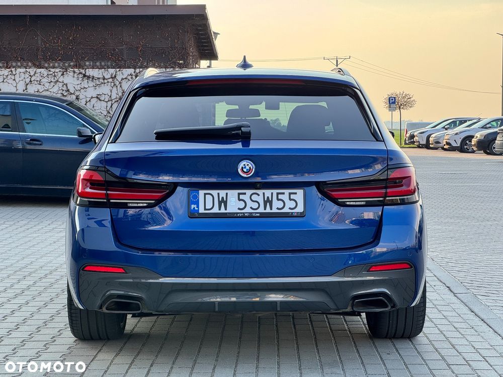 BMW Seria 5 530i xDrive mHEV M Sport sport - 4