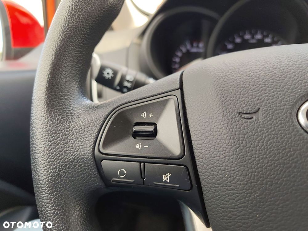 Kia Rio - 23
