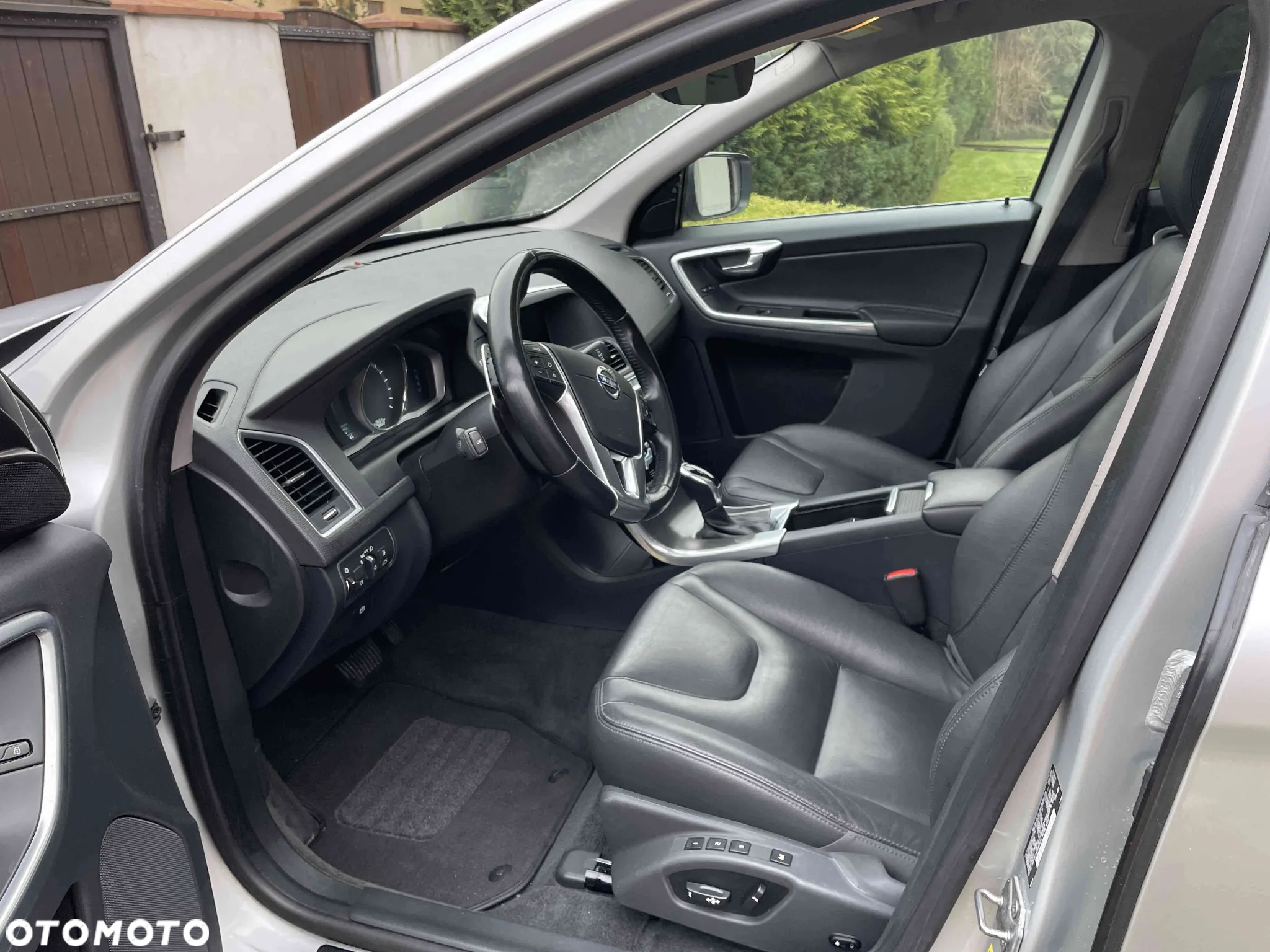 Volvo XC 60 - 6