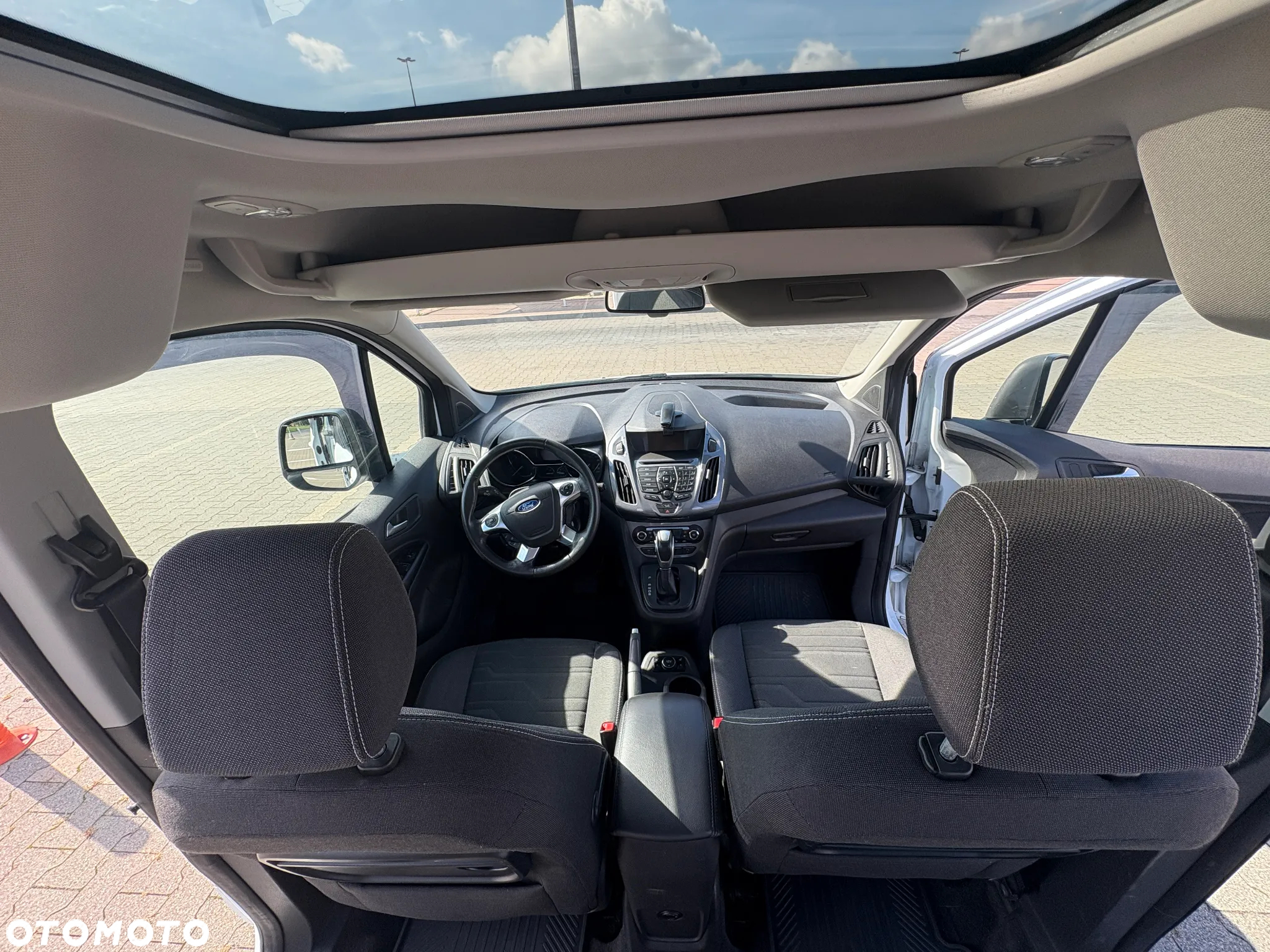Ford Tourneo Connect ver-1-6-ecoboost-titanium - 11