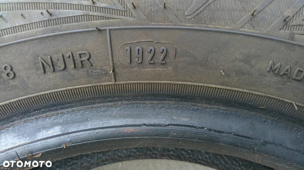 OPONY ZIMOWE 185 60 14 GOODYEAR 2SZT - 6