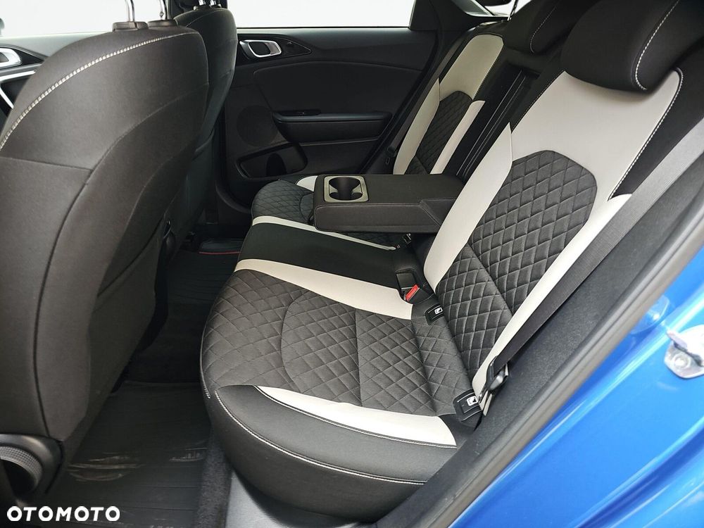 Kia ProCeed 1.5 T-GDI GT Line DCT - 25