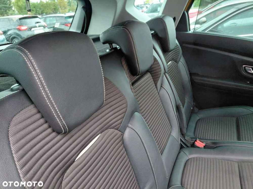 Renault Scenic - 16