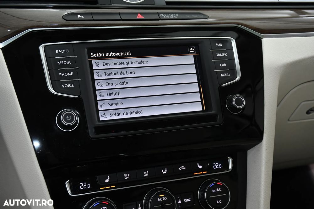 Volkswagen Passat 2.0 TDI SCR DSG Highline - 33