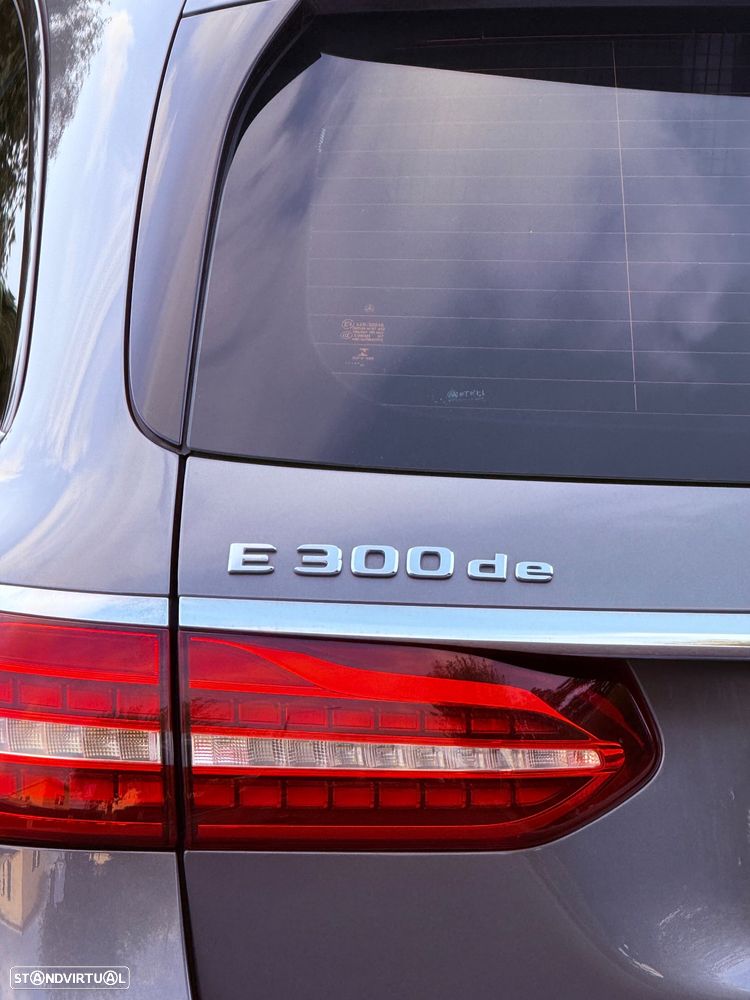 Mercedes-Benz E 300 de 4Matic 9G-TRONIC AMG Line - 16