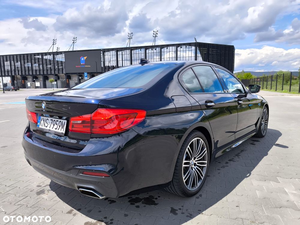 BMW Seria 5 530d xDrive M Sport sport - 2