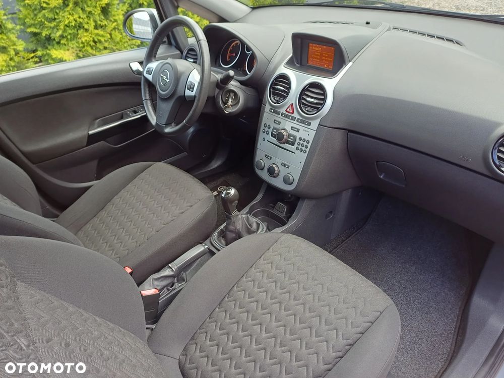 Opel Corsa 1.4 16V Active - 11