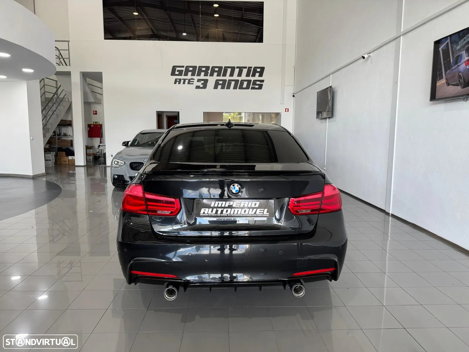 BMW 320 d Pack M - 13